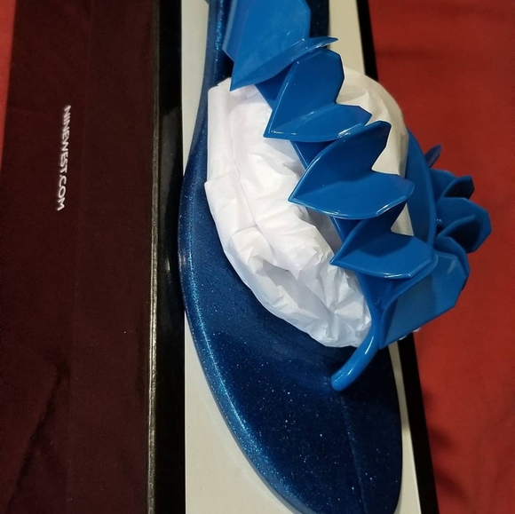 Nine West Slides - Picture 2 of 4